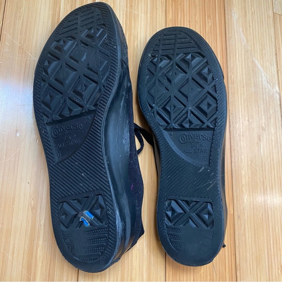 Black Converse Sneakers, size 8 women’s - Picture 4 of 9